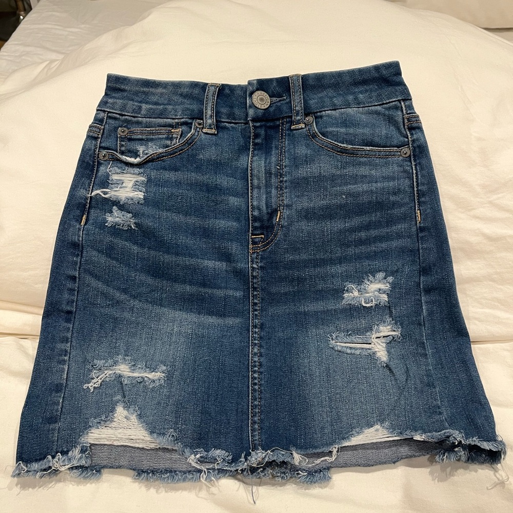 AMERICAN EAGLE 00 CURVY HI-RISE MINI SKIRT